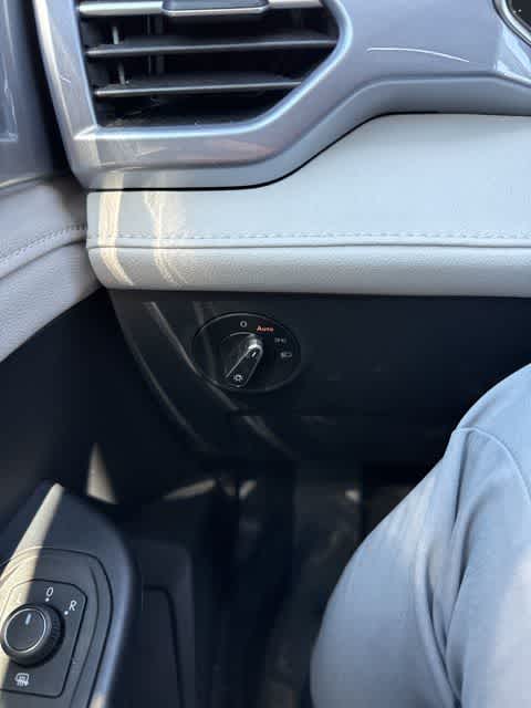 Thumbnail: 2025 Volkswagen Taos - 17