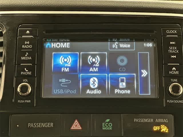 Thumbnail: 2016 Mitsubishi Outlander - 12