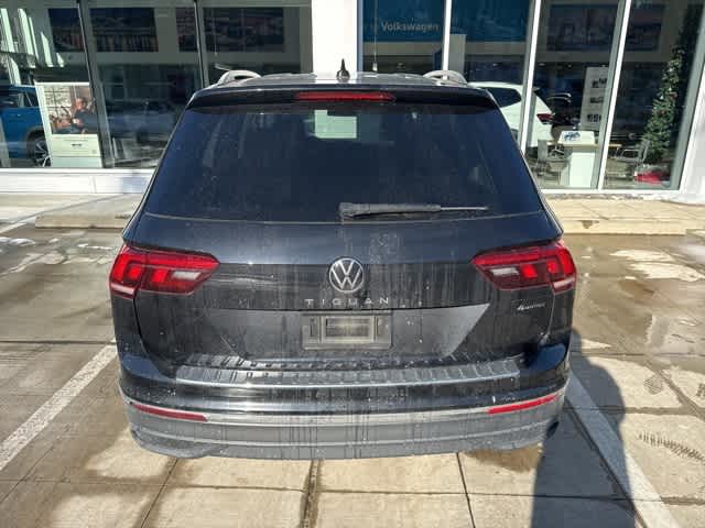 Thumbnail: 2022 Volkswagen Tiguan - 7