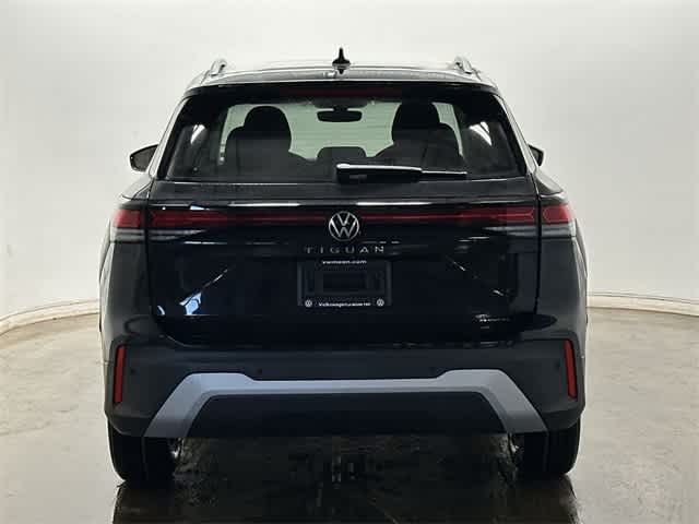 2026 Volkswagen Tiguan S photo 4