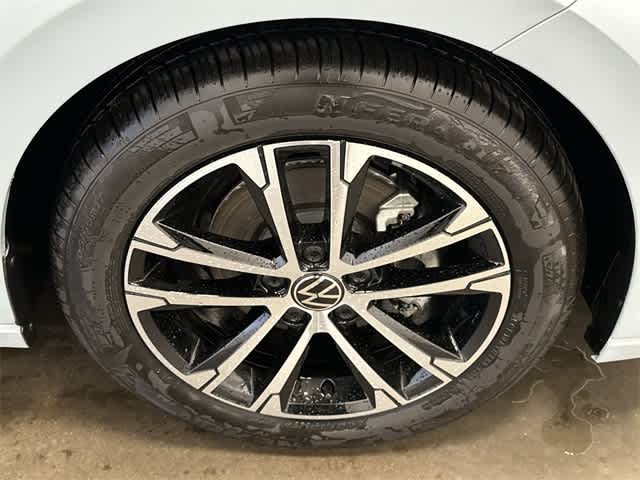 Thumbnail: 2026 Volkswagen Jetta - 5