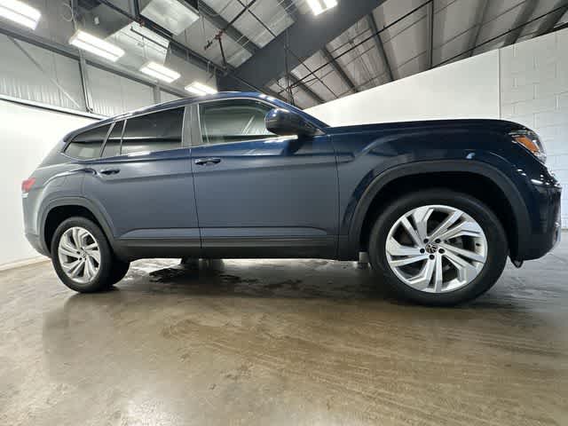 Thumbnail: 2023 Volkswagen Atlas - 3