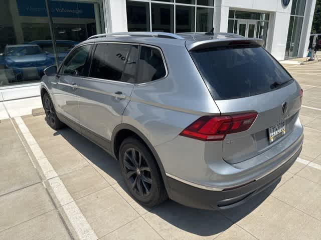 Thumbnail: 2022 Volkswagen Tiguan - 7