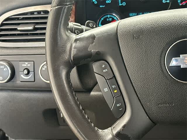 Thumbnail: 2010 Chevrolet Tahoe - 8