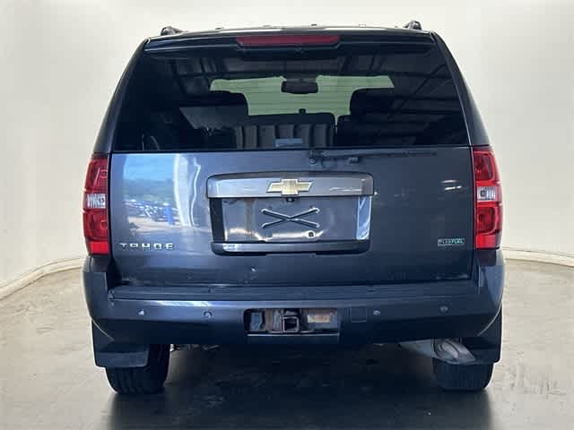 Thumbnail: 2010 Chevrolet Tahoe - 4