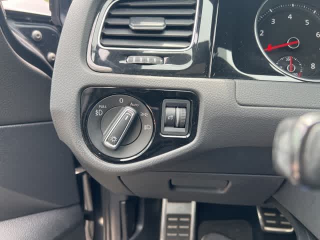 Thumbnail: 2021 Volkswagen Golf - 10