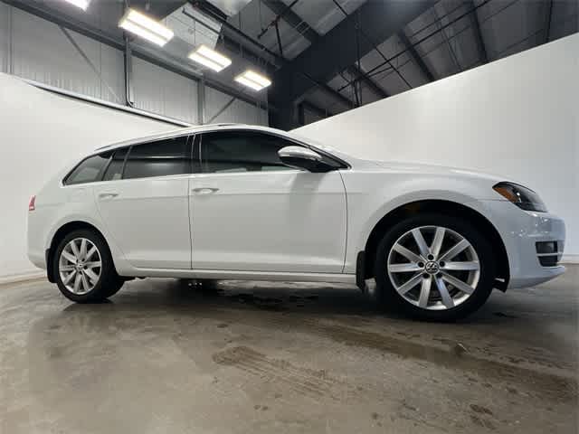 Thumbnail: 2015 Volkswagen e-Golf - 3