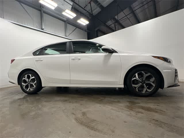 Thumbnail: 2020 Kia Forte - 3