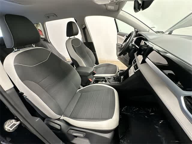 Thumbnail: 2025 Volkswagen Taos - 21