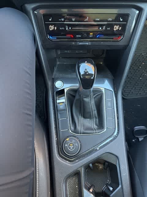 Thumbnail: 2022 Volkswagen Tiguan - 16