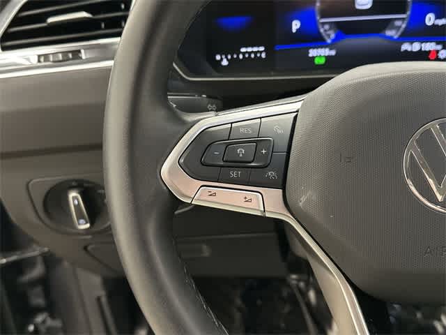 Thumbnail: 2024 Volkswagen Tiguan - 8