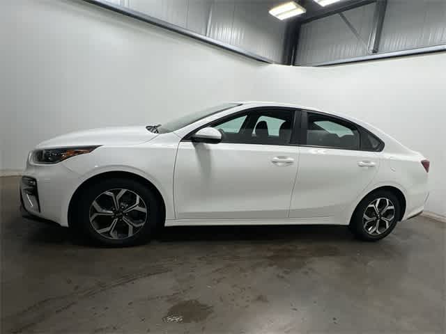 Thumbnail: 2020 Kia Forte - 2