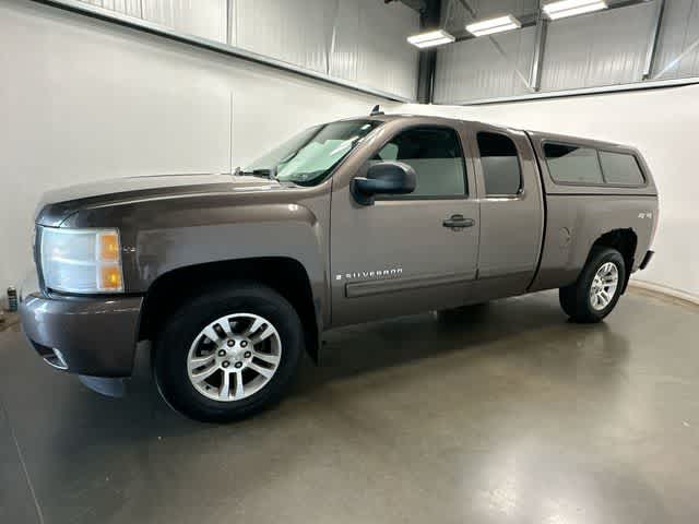Used 2008 Chevrolet Silverado 1500 1LT with VIN 2GCEK190X81104424 for sale in Carnot-Moon, PA