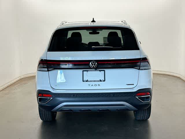 Thumbnail: 2026 Volkswagen Taos - 4
