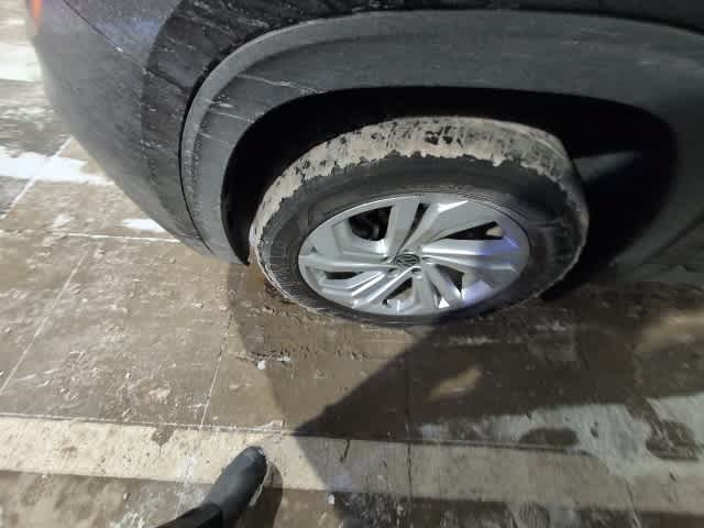 Thumbnail: 2023 Volkswagen Atlas - 8