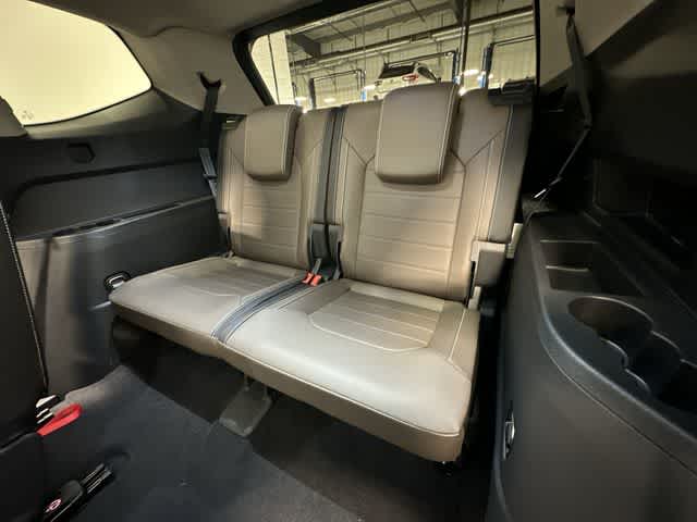 Thumbnail: 2026 Volkswagen Atlas - 21