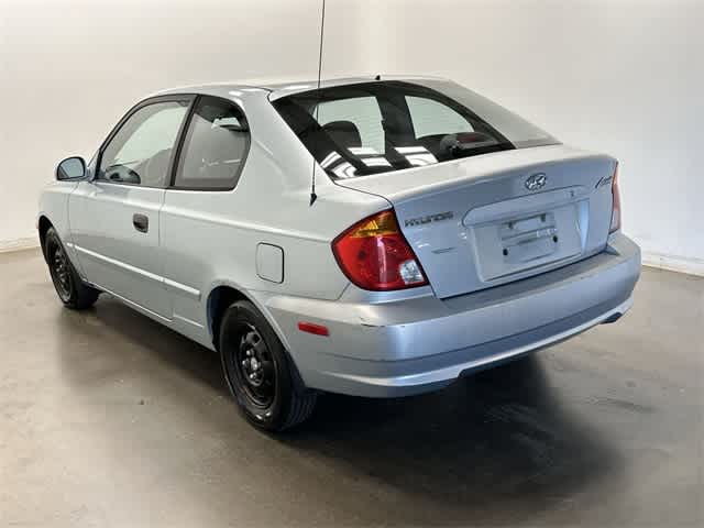 2003 Hyundai Accent  26