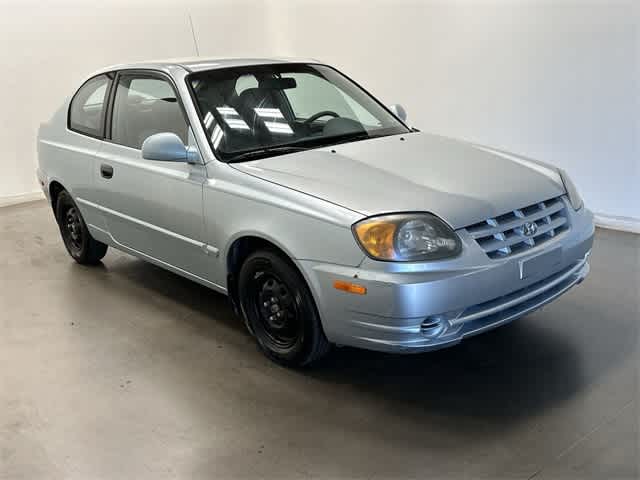 2003 Hyundai Accent  25