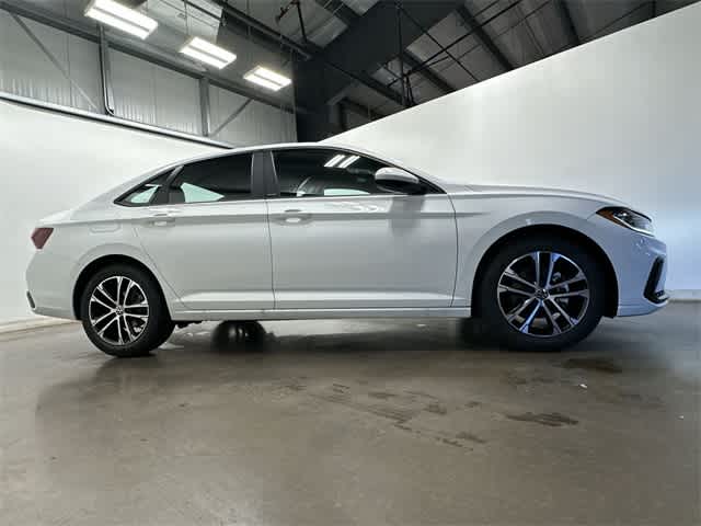 Thumbnail: 2026 Volkswagen Jetta - 3