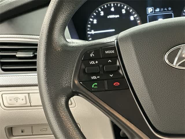 Thumbnail: 2017 Hyundai Sonata - 8