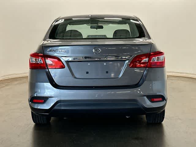 Thumbnail: 2018 Nissan Sentra - 4