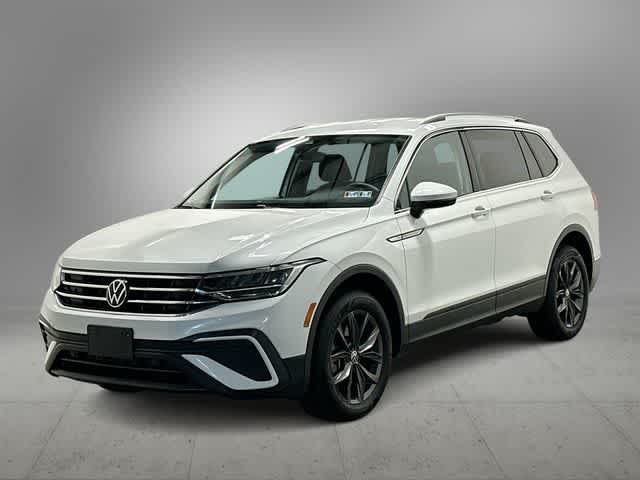 Thumbnail: 2023 Volkswagen Tiguan - 1