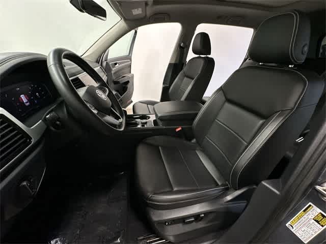 Thumbnail: 2023 Volkswagen Atlas - 18