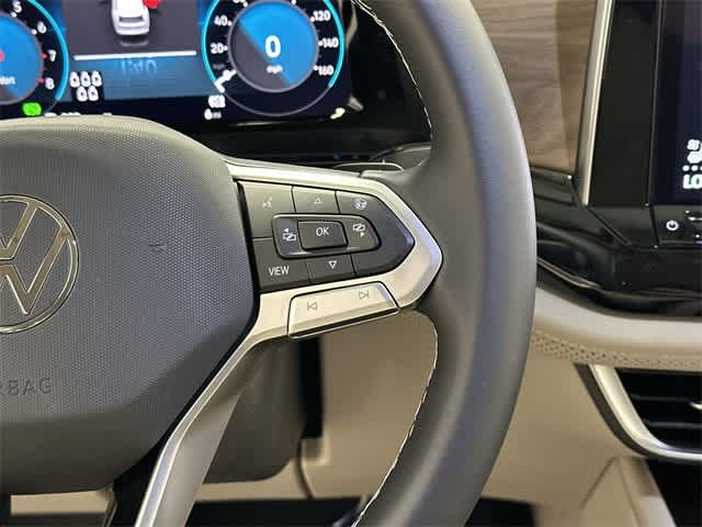2025 Volkswagen Atlas SE 10