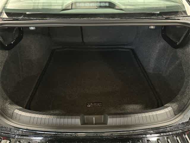 Thumbnail: 2026 Volkswagen Jetta - 22