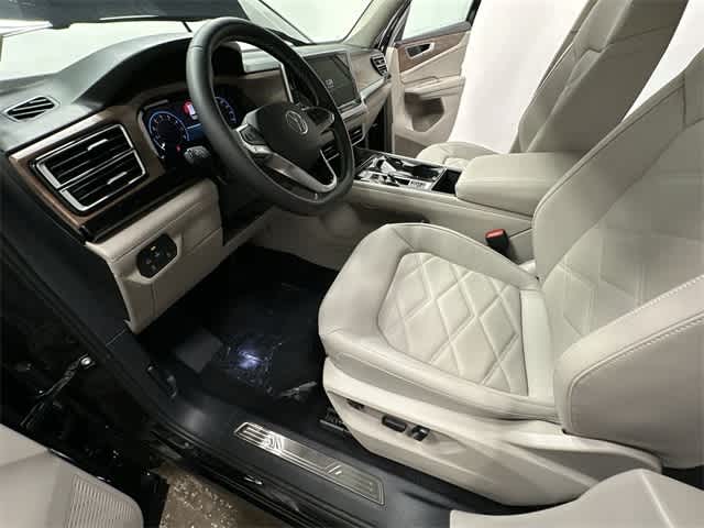 Thumbnail: 2026 Volkswagen Atlas - 16