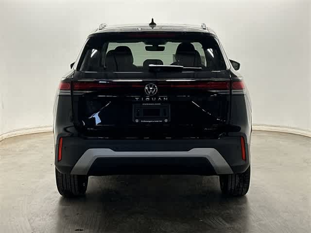 Thumbnail: 2026 Volkswagen Tiguan - 4