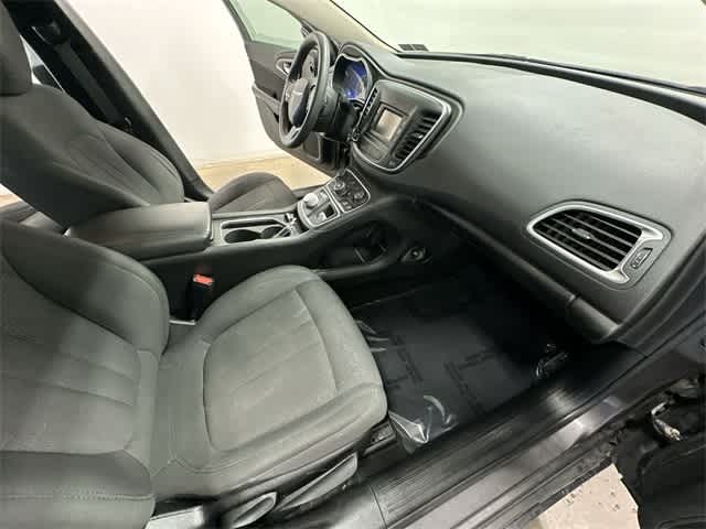 Thumbnail: 2015 Chrysler 200 - 19