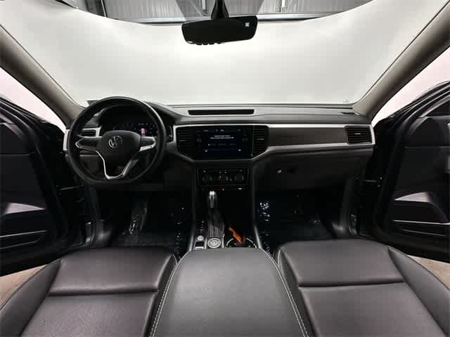 Thumbnail: 2023 Volkswagen Atlas - 21