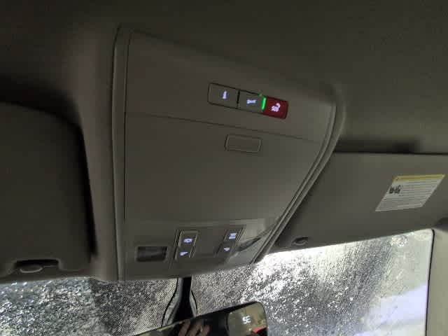 Thumbnail: 2023 Volkswagen Atlas - 16