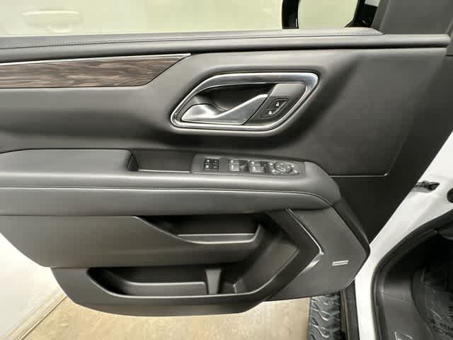 Thumbnail: 2022 Chevrolet Tahoe - 20