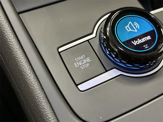 Thumbnail: 2025 Volkswagen Tiguan - 10