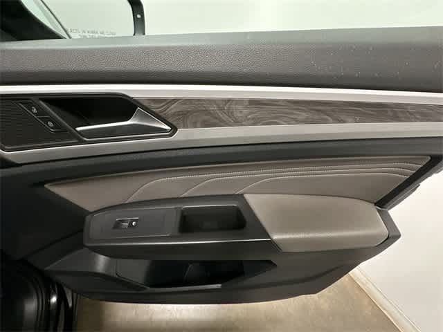 Thumbnail: 2022 Volkswagen Atlas - 24