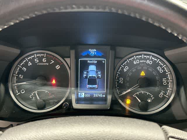 Thumbnail: 2022 Toyota Tacoma - 6