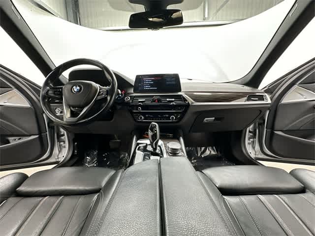 Thumbnail: 2018 BMW 5 Series - 20