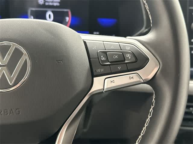 Thumbnail: 2023 Volkswagen Taos - 9