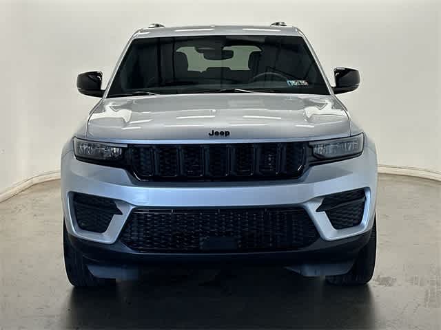 Thumbnail: 2023 Jeep Grand Cherokee - 31