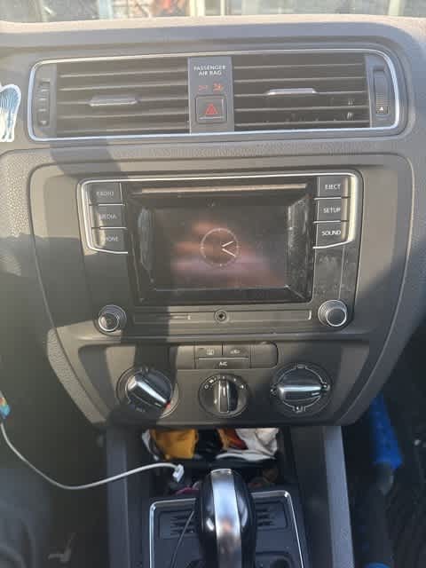 Thumbnail: 2017 Volkswagen Jetta - 18