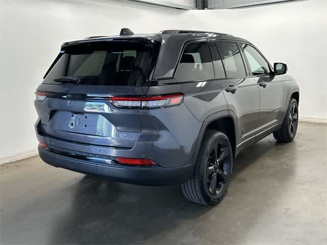 Thumbnail: 2023 Jeep Grand Cherokee - 33