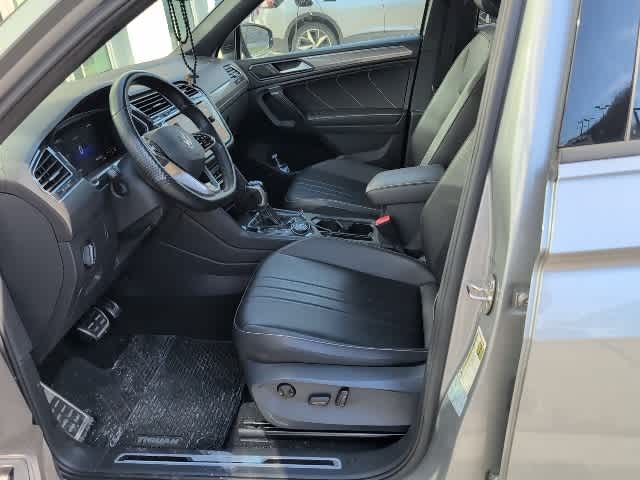 Thumbnail: 2022 Volkswagen Tiguan - 15