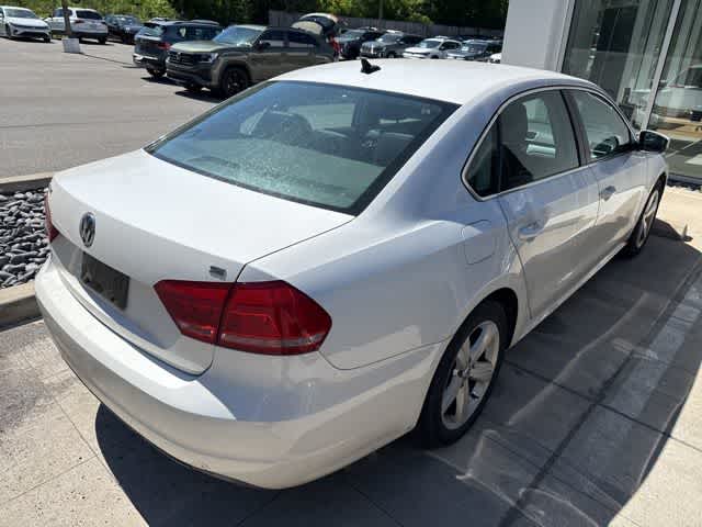 Thumbnail: 2013 Volkswagen Passat - 6