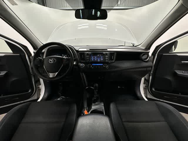 Thumbnail: 2018 Toyota RAV4 - 20