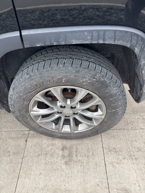 Thumbnail: 2020 Jeep Cherokee - 9