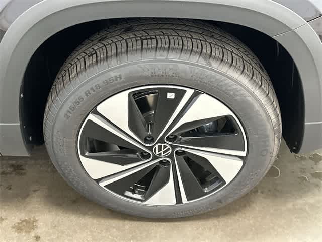 Thumbnail: 2025 Volkswagen Taos - 5