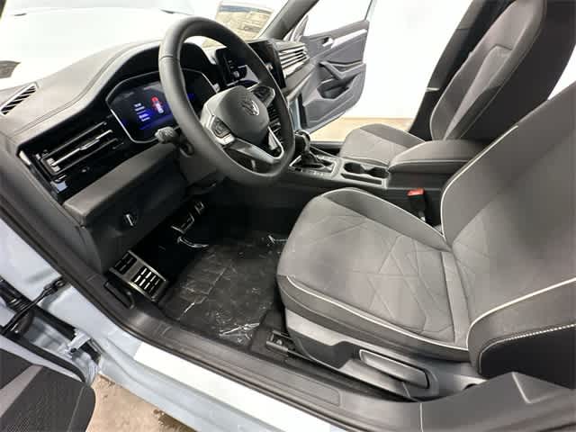 Thumbnail: 2026 Volkswagen Jetta - 15