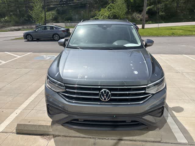 Thumbnail: 2023 Volkswagen Tiguan - 2